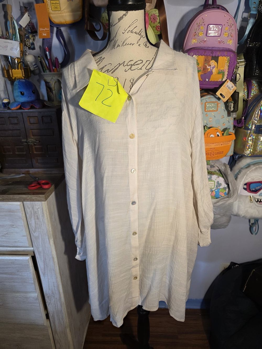 Avenue Extra Long Tunic Size White Button Up Blouse Size 26 / 28